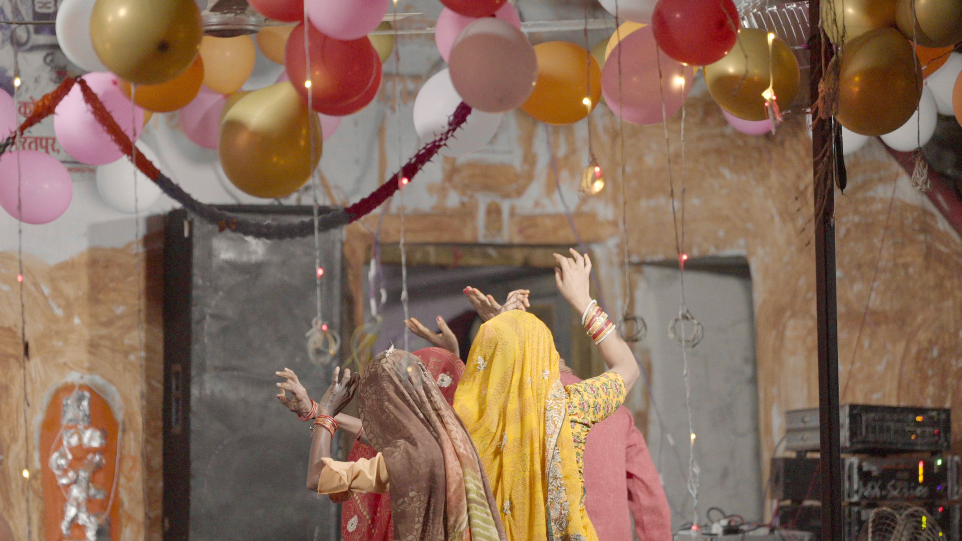 betweentwoworlds_still